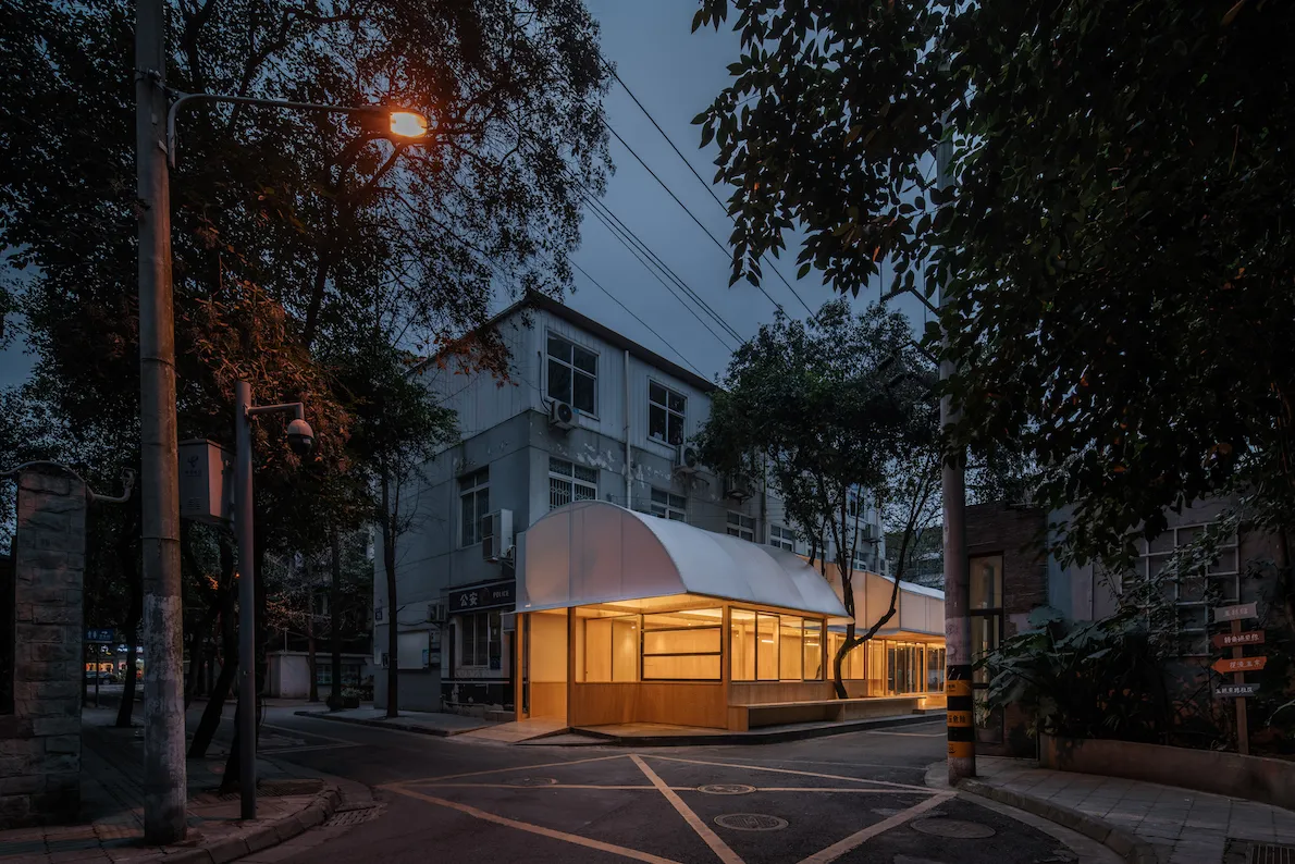 巷子里希望创造一个自由与平等的空间。呼吁残障人群更多地走出家门，扩大生活圈